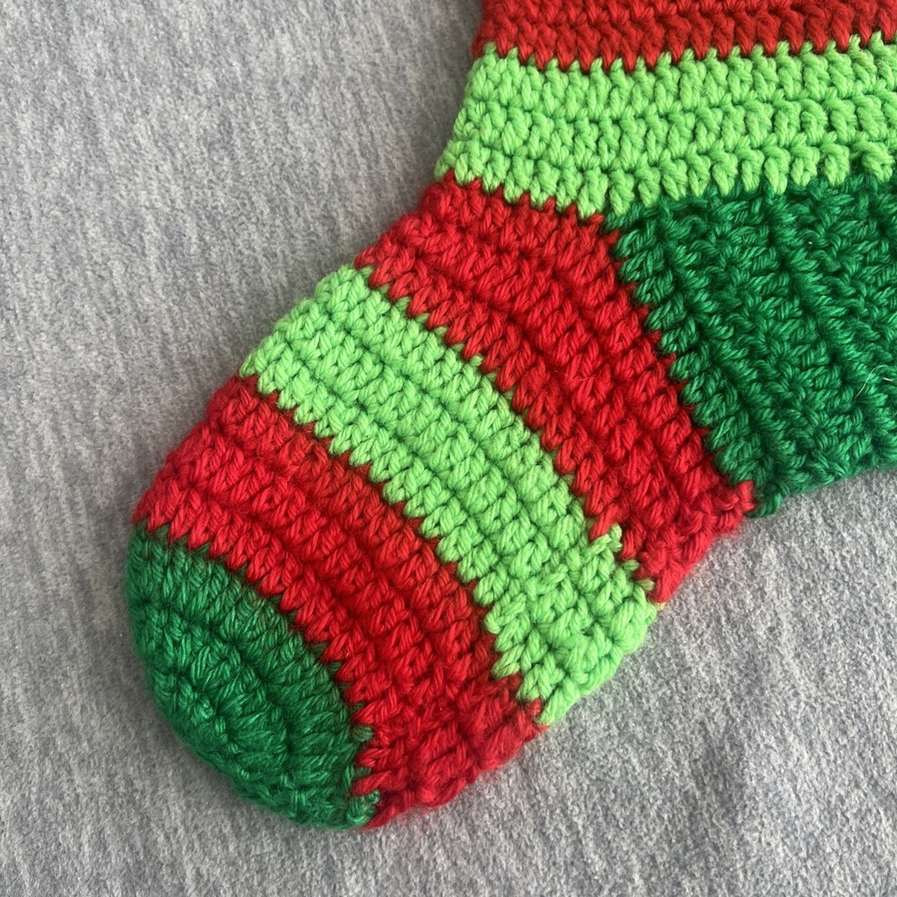 Crochet Christmas Striped Stocking Handmade Red Green Grannycore Vintage 17" EUC - Picture 10 of 12